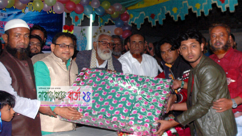 হাজীগঞ্জে মরহুম ইয়াছিন চেয়ারম্যান স্মরণে ফুটবল টুর্নামেন্ট