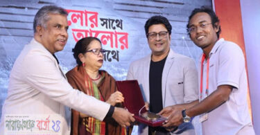 প্রথম আলোর বর্ষসেরা আলোকচিত্রী নারায়ণগঞ্জের দিনার মাহমুদ