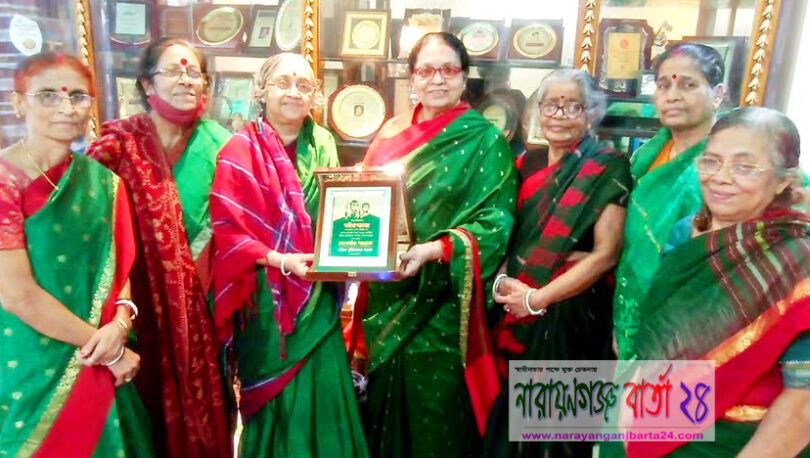 ফরিদা আক্তারকে সংবর্ধনা দিলেন জেলা মহিলা মুক্তিযোদ্ধা