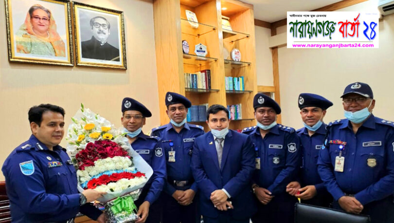 ডিআইজি পদোন্নতি প্রাপ্ত আসাদুজ্জামানকে না.গঞ্জ পুলিশের শুভেচ্ছা