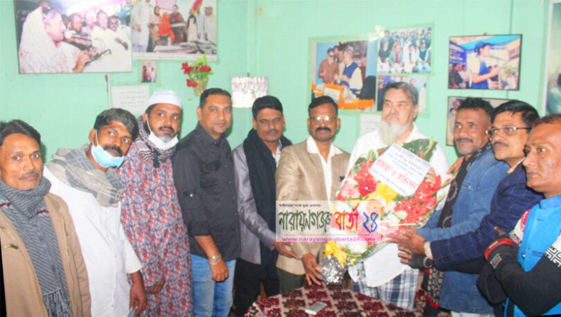 ফতুল্লা থানা কমিটিতে বাদল সভাপতি নির্বাচিত হওয়ায় গাফফারের শুভেচ্ছা