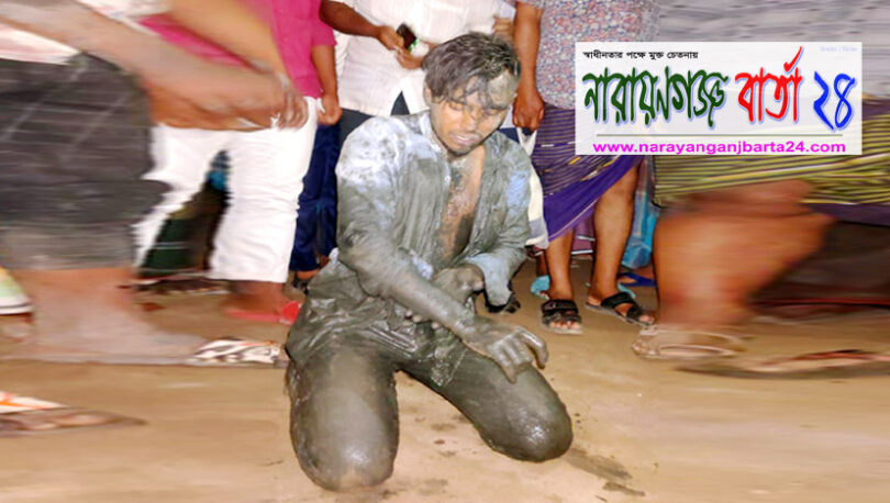 সিদ্ধিরগঞ্জে ২ চিহ্নিত ছিনতাইকারীকে গণধোলাই দিয়ে পুলিশে সোপর্দ