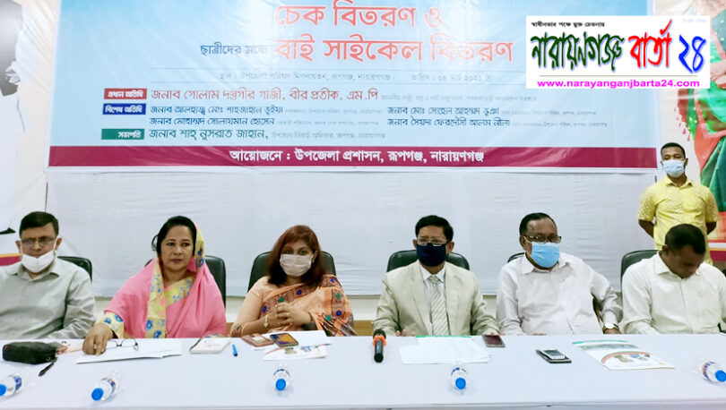 নারীদের বাদ দিয়ে দেশ ও জাতির উন্নয়ন করা সম্ভব নয় : মন্ত্রী গাজী