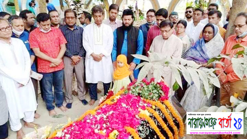 ত্বকীর ৮ম মৃত্যুবার্ষিকীতে কবর জিয়ারত করলো মেয়র আইভী