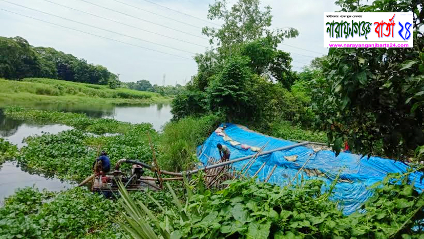ব্রক্ষপুত্র নদে ড্রেজারে অবৈধভাবে বালু উত্তোলন, আতঙ্কে বাসিন্দারা