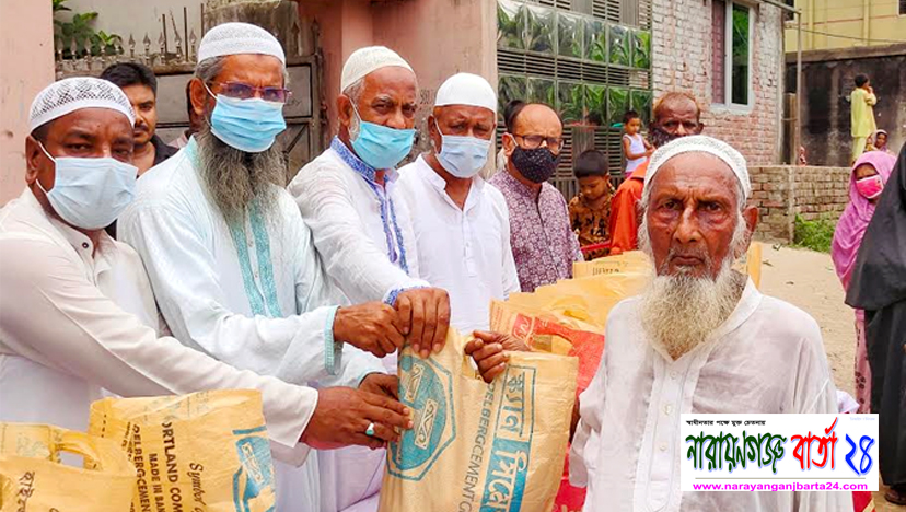 কর্মহীনদের মাঝে ভূইগড়ে যুবলীগ নেতার ঈদ সামগ্রী বিতরণ