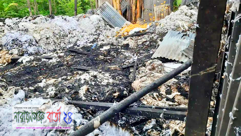 বন্দরে ঝুটের গোডাউনে ৩২ লক্ষ টাকার মালামাল ভস্মীভূত