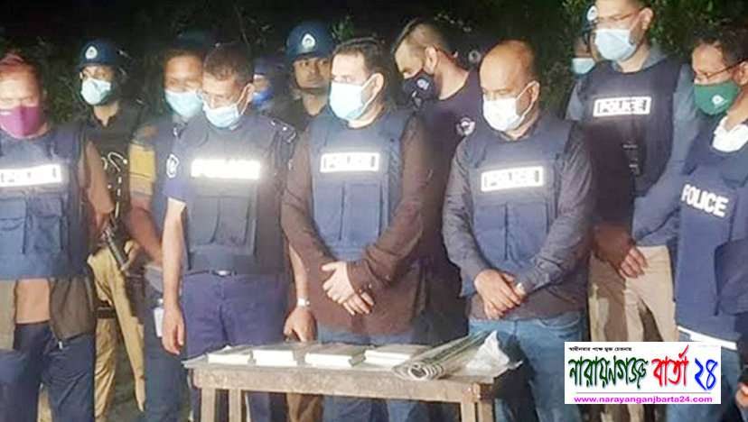 মদনপুরে বোমা তৈরীর সরঞ্জাম উদ্ধার, গ্রেফতার জঙ্গি নাঈম