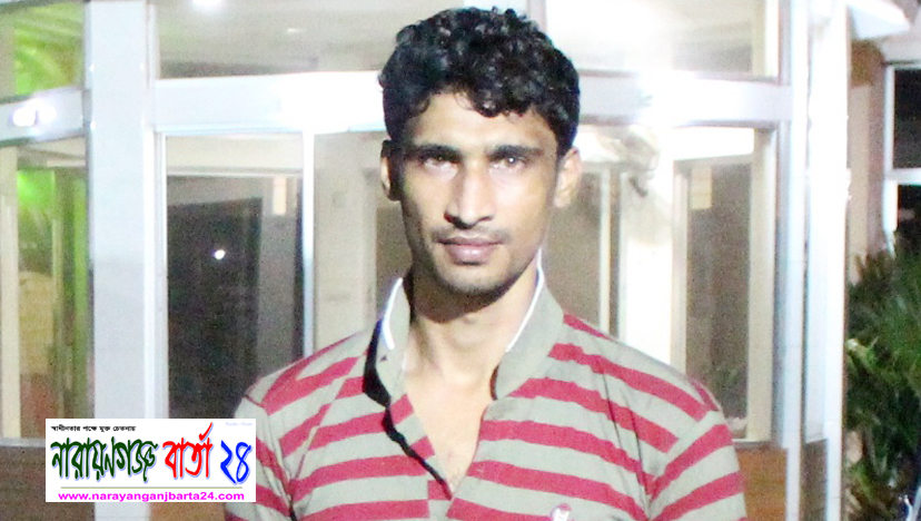 র‌্যাবের হাতে হেরোইন সহ রকি গ্রেফতার