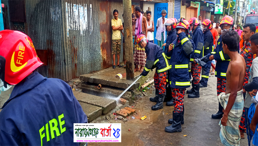 ফের সোনাকান্দায় একই স্থানে ২ বার ড্রেনেজ বিস্ফোরণ