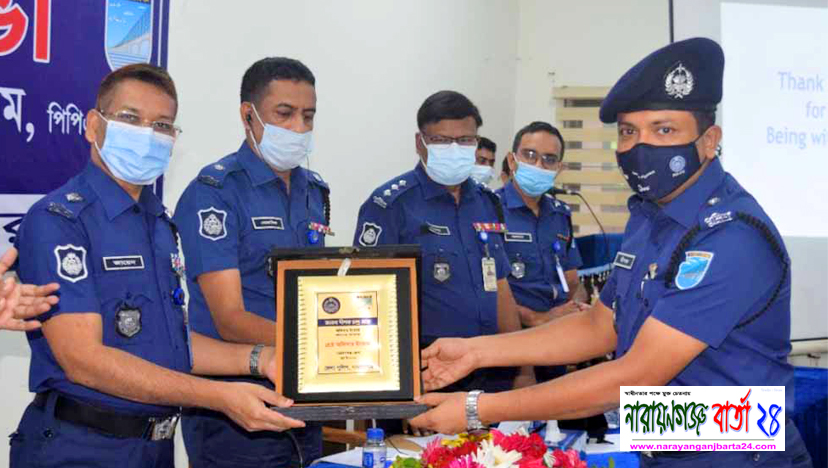 জেলার শ্রেষ্ঠ অফিসার ইনর্চাজ নির্বাচিত বন্দরের ওসি দীপক