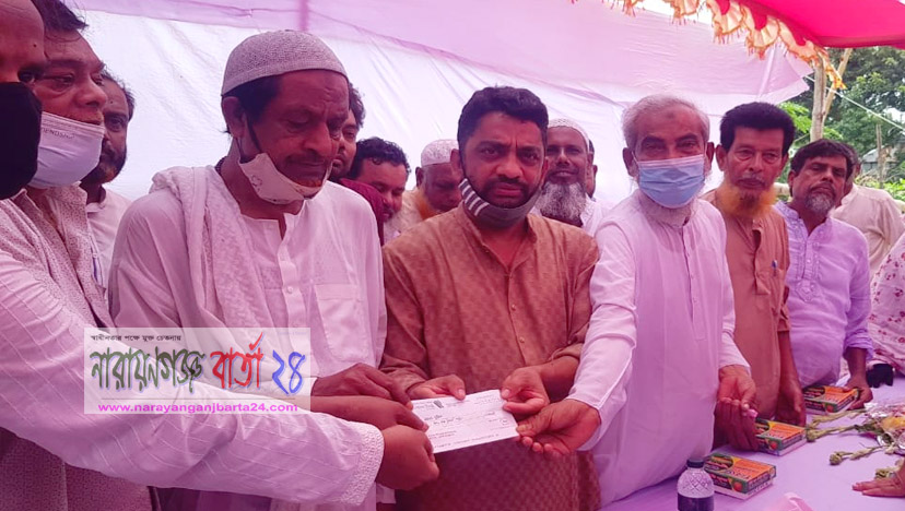 সড়ক নির্মাণে ৫ লক্ষ টাকা দিলেন ইঞ্জিঃ মাসুম চেয়ারম্যান
