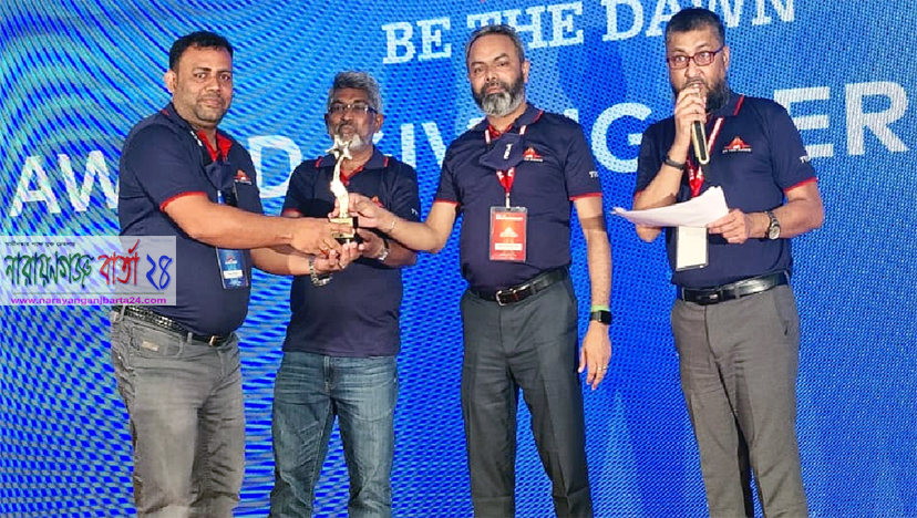 এবার শ্রেষ্ঠ গোল্ডেন এওয়ার্ড পেলেন রাতুল মটরস