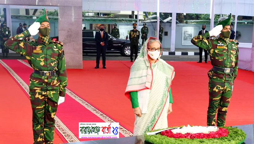 বঙ্গবন্ধু’র প্রতিকৃতিতে প্রধানমন্ত্রী শেখ হাসিনার শ্রদ্ধা