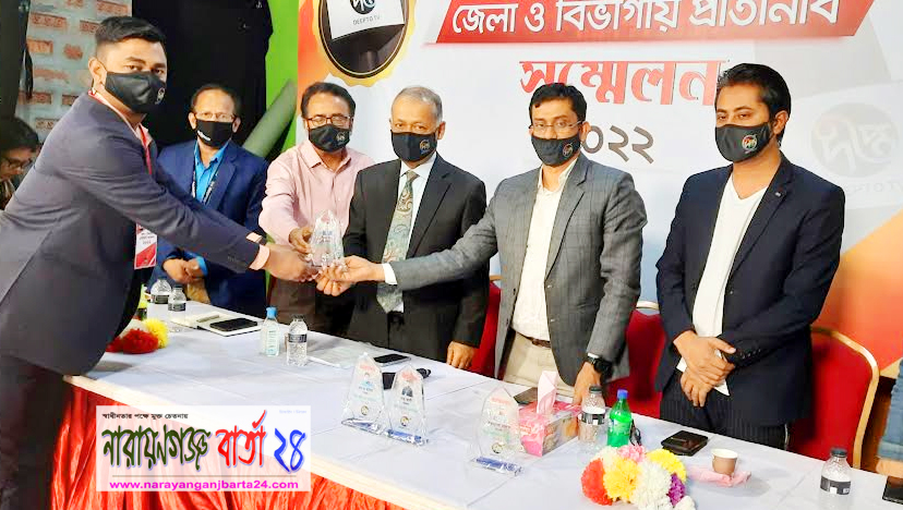 বর্ষসেরা রিপোর্টার হিসেবে সম্মাননা পেল সাংবাদিক গৌতম