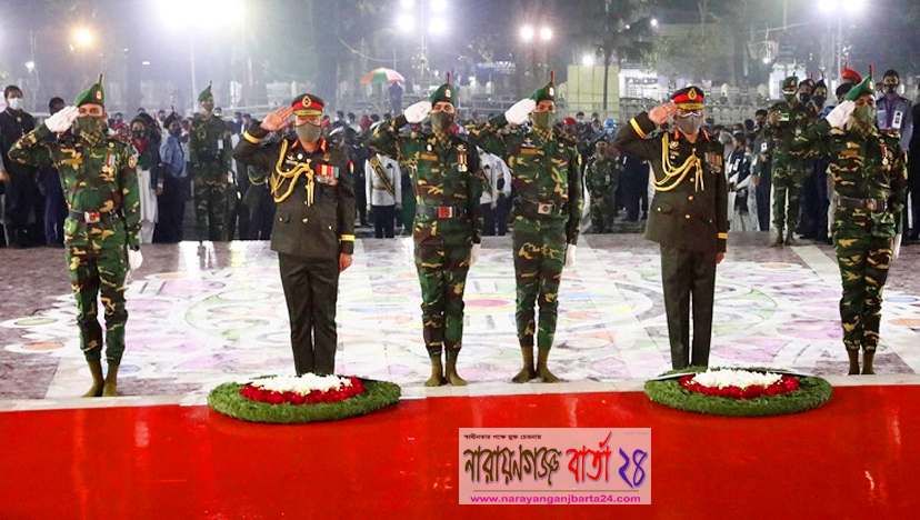 ভাষা শহীদদের স্মরণে রাষ্ট্রপতি ও প্রধানমন্ত্রীর পুষ্পস্তবক অর্পণ