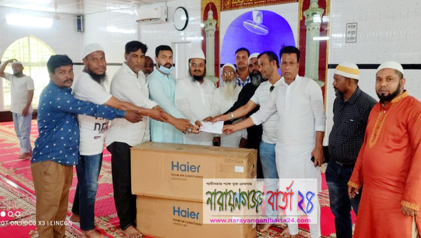 মুসুল্লিদের প্রশান্তির জন্য আজমেরী ওসমানের এসি অনুদান