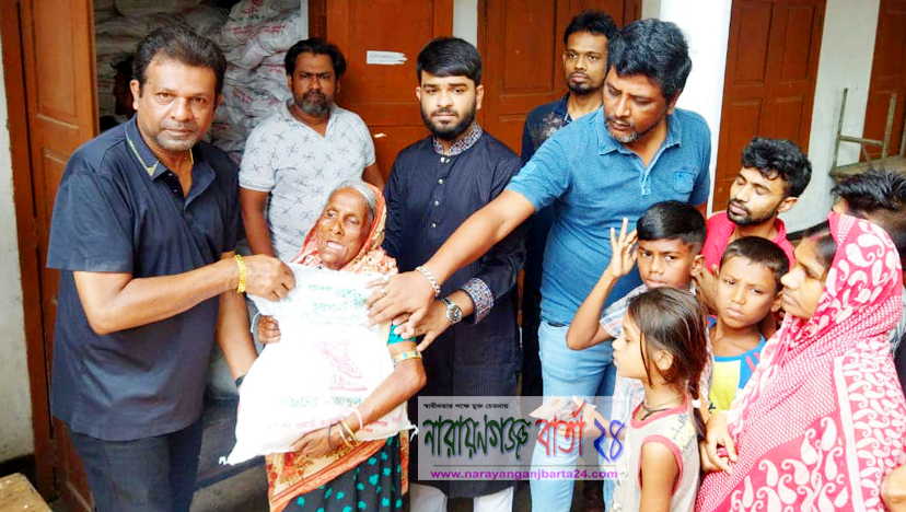 কাউন্সিলর বাবু'র ঈদ উপহারে ১২ হাজার পরিবারে হা‌সি
