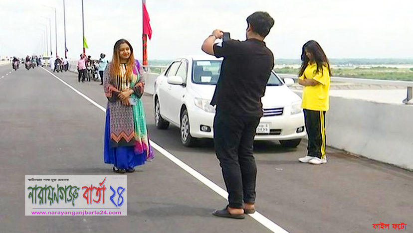 সোমবার থেকে পদ্মা সেতুতে নেমে ছবি তুললেই জরিমানা