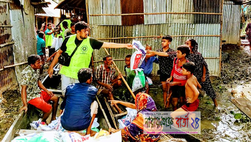 সিলেটে খাদ্য নিয়ে বন্যার্তদের পাশে না.গঞ্জ জাগ্রত সংসদ