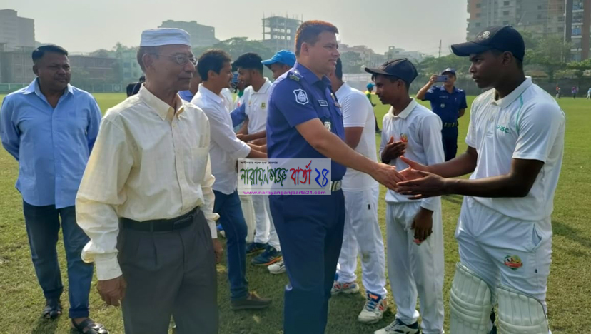 শেখ কামাল ক্রিকেট প্রতিযোগিতা উদ্বোধন করলো এসপি রাসেল